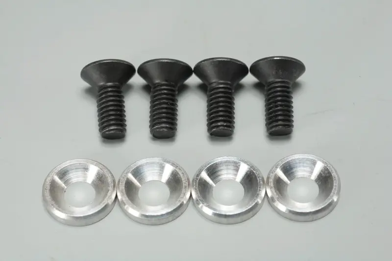 Mbx7 / Mbx8 Engine Mount Flat Screw 1