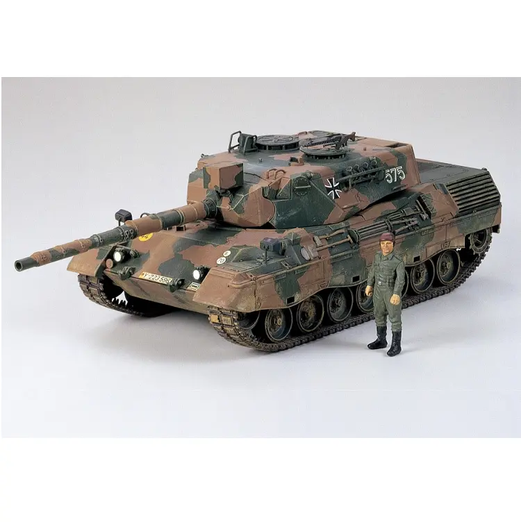 Tamiya West German Leopard A4 Tank 1:35 - 35112 2